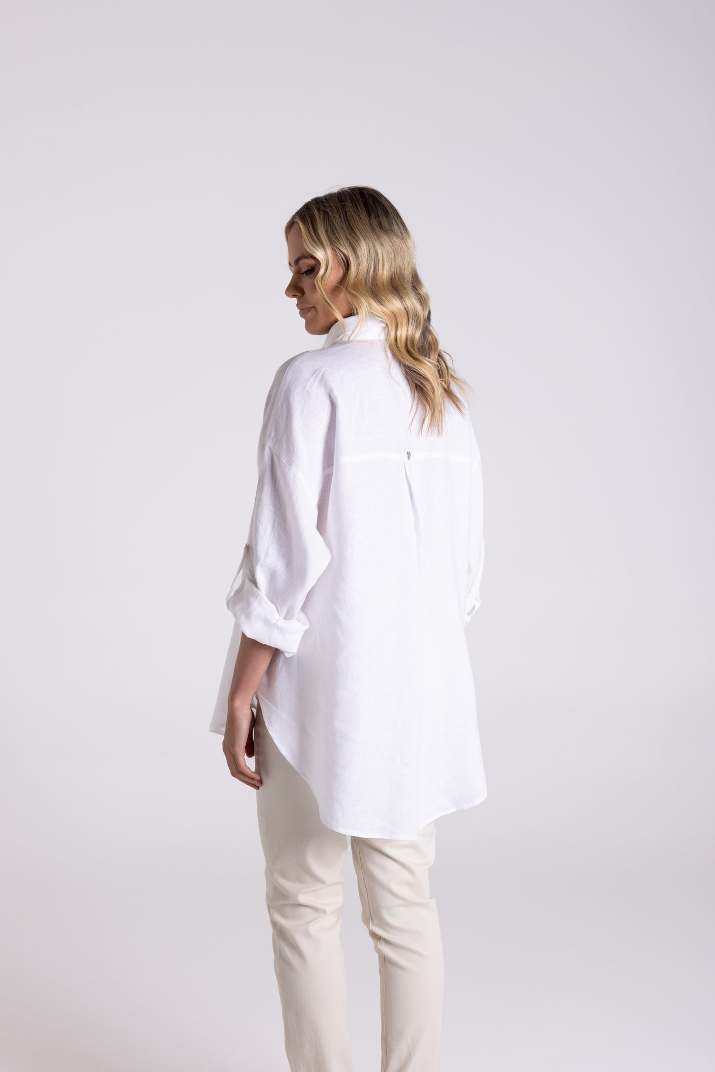 Two-T's White Oversized Linen Shirt - Sizes: 10 12 14