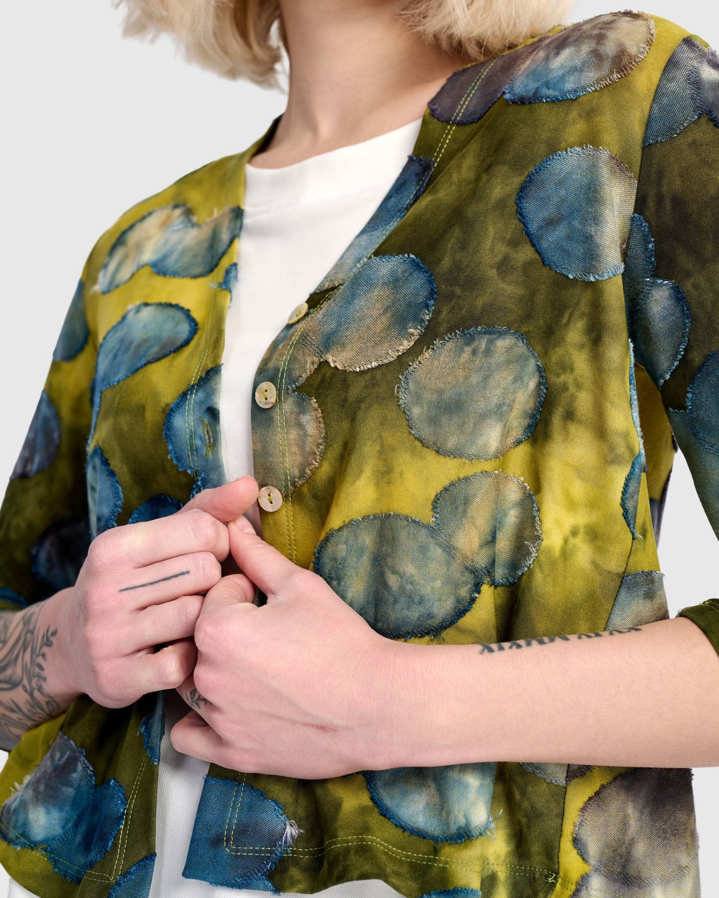 Alembika Cropped Cardi - Orbits - Sizes: 8(0) 12(2) 14(3)