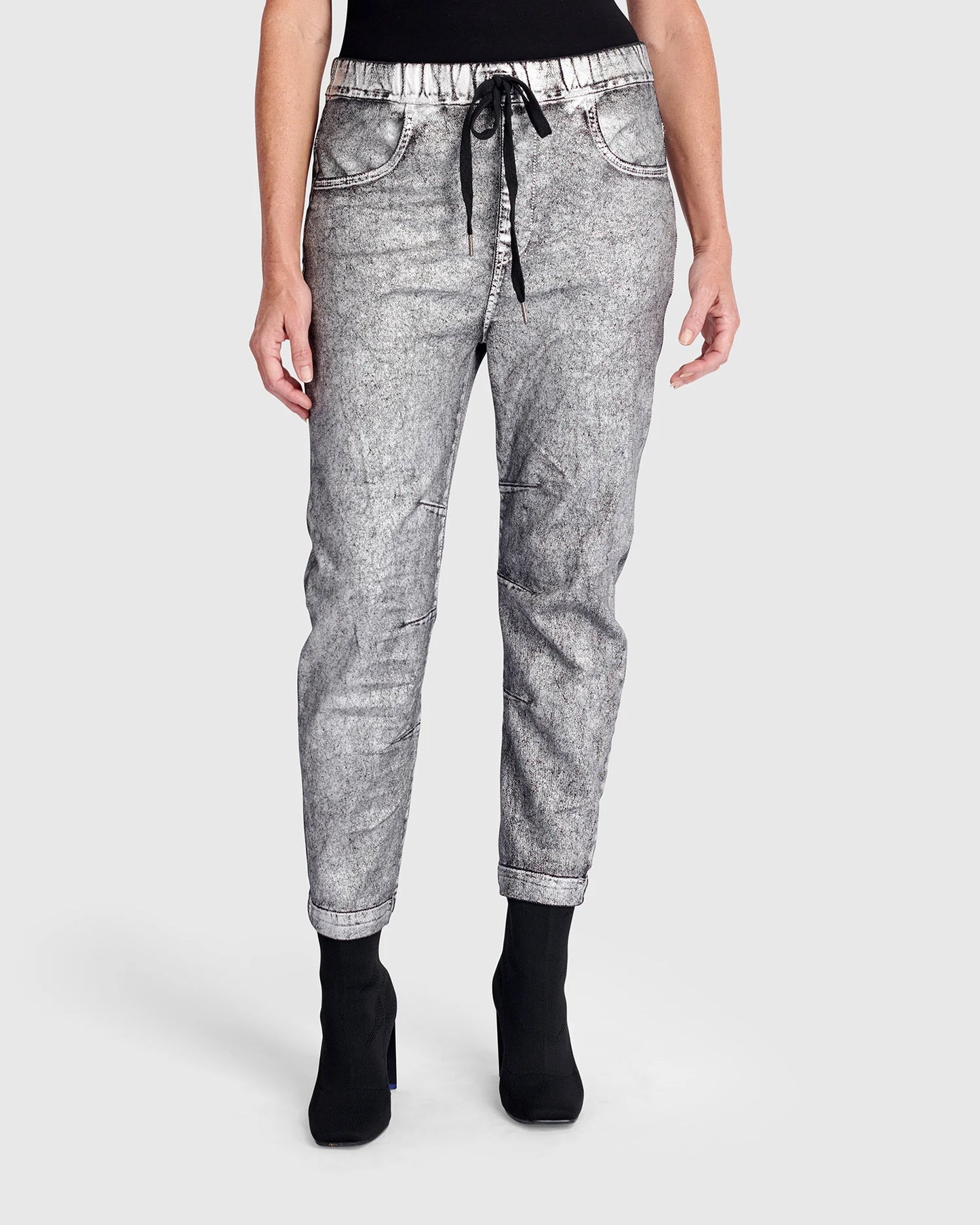 SALE Alembika Metallic Boyfriend Jogger Jeans - Silver - Sizes: XL (4)