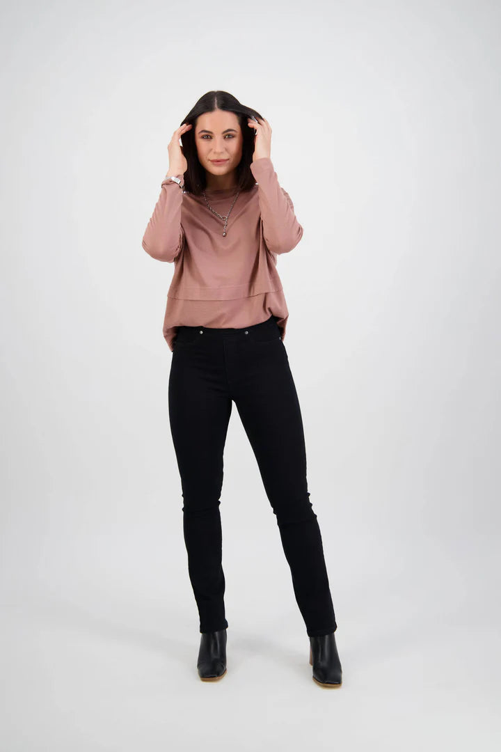 Vassalli    Slim Leg Jean    -    Black    -    Sizes:  8 10 12 14 16
