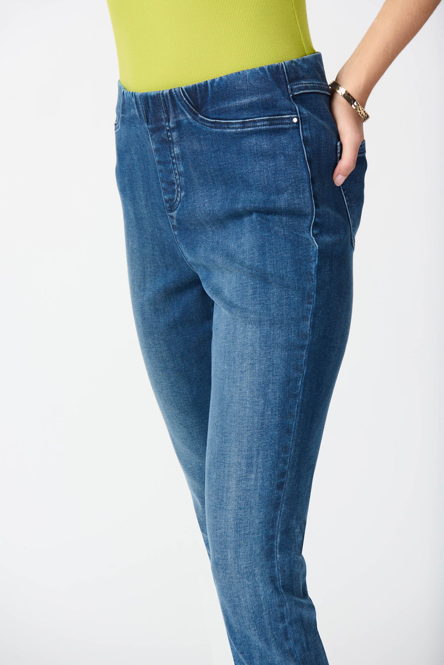 SALE   Joseph Ribkoff    Blue Pull On Slim Jean   -    Size:  8