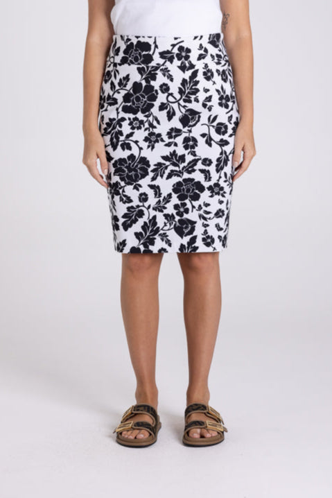 Two-T's     Black/White "Audrey Print" Skirt   -   Sizes:  8 10 12