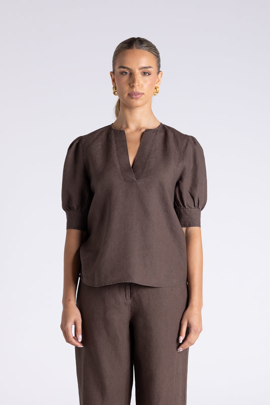Two - T's "Sandy Top" - Chestnut - Sizes: 10 14 16