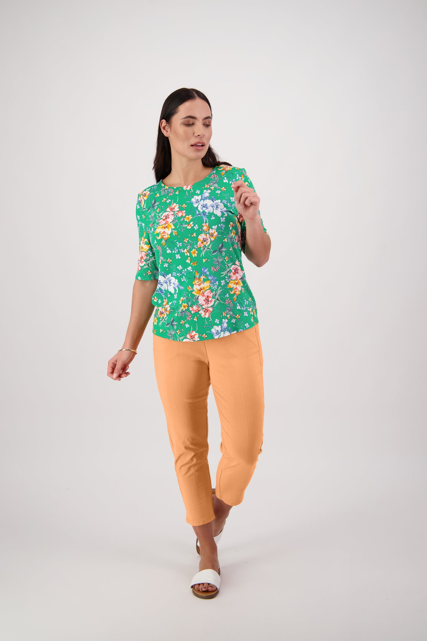 SALE   Vassalli    Silky Tee  -"Lush Print"    -   Sizes: 10  18