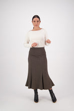 Load image into Gallery viewer, Vassalli  &quot;Logic&quot; Black/Tan Stretch Midi Fluted Skirt - Sizes: 10  12  14