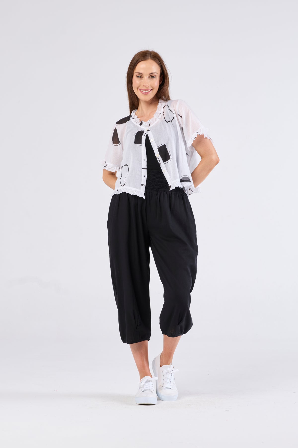Au Hasard D'un Voyage Lightweight Cardi - White and Black Print - Sizes:  M L