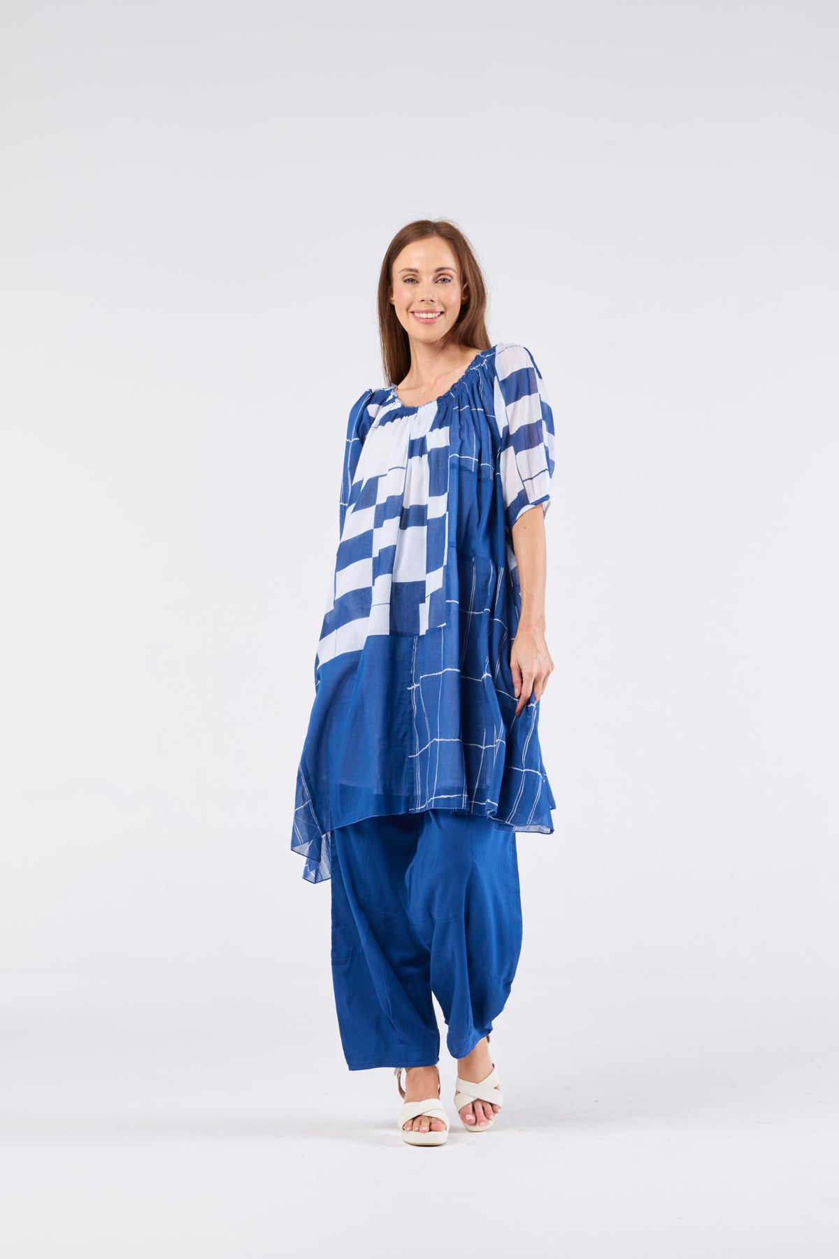 Au Hasard D'un Voyage Cobalt Pant with pleat detail at hem - Sizes: XS S M L