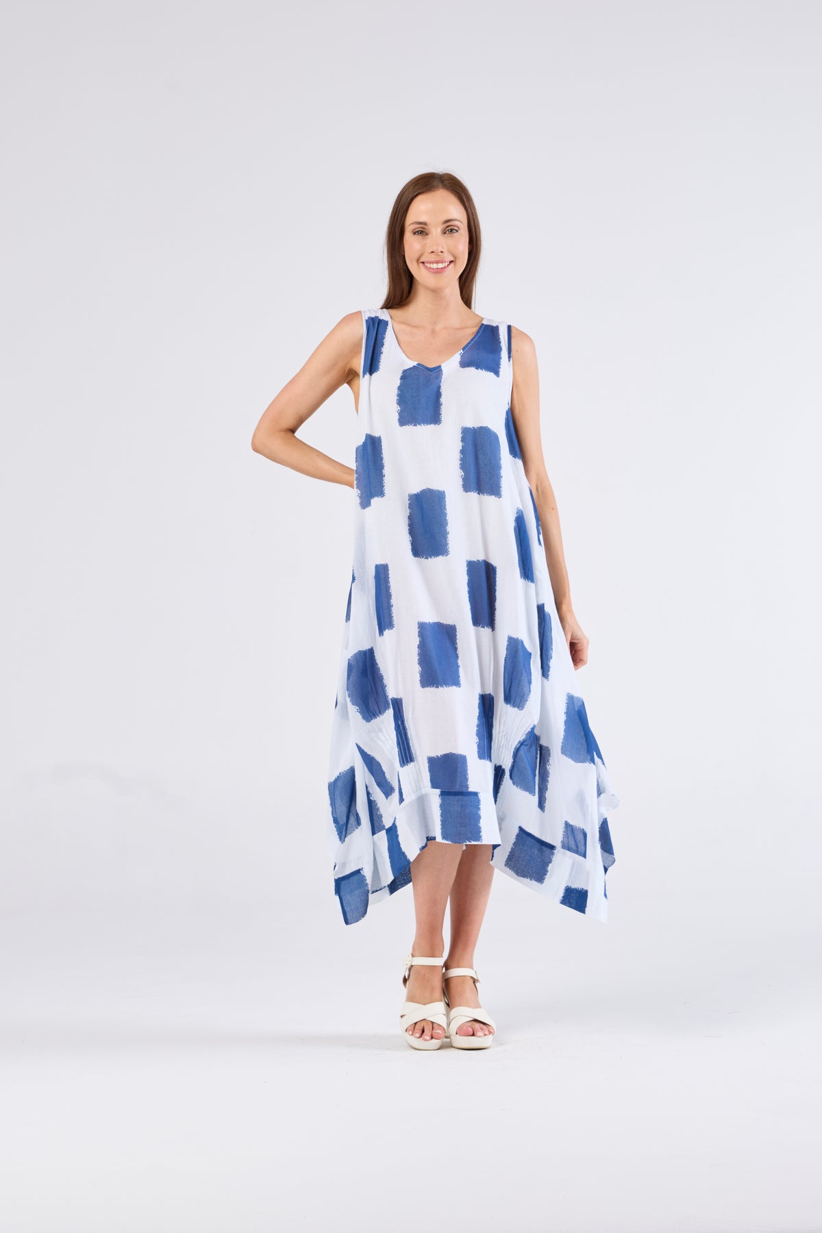 Au Hasard D'un Voyage White With Blue  Squares Sleeveless Dress With Pleat Detail Hem - S M