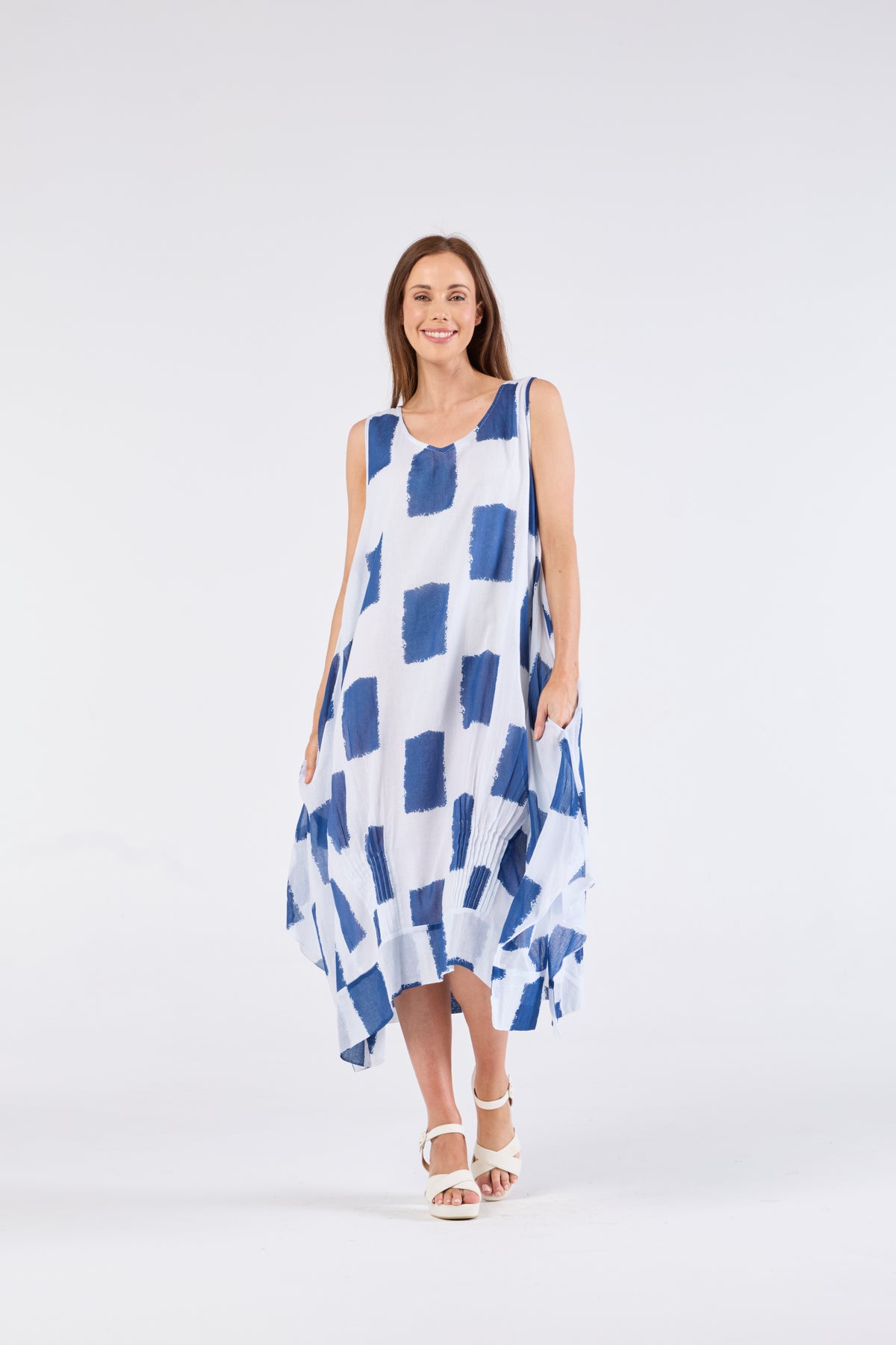 Au Hasard D'un Voyage White With Blue  Squares Sleeveless Dress With Pleat Detail Hem - S M