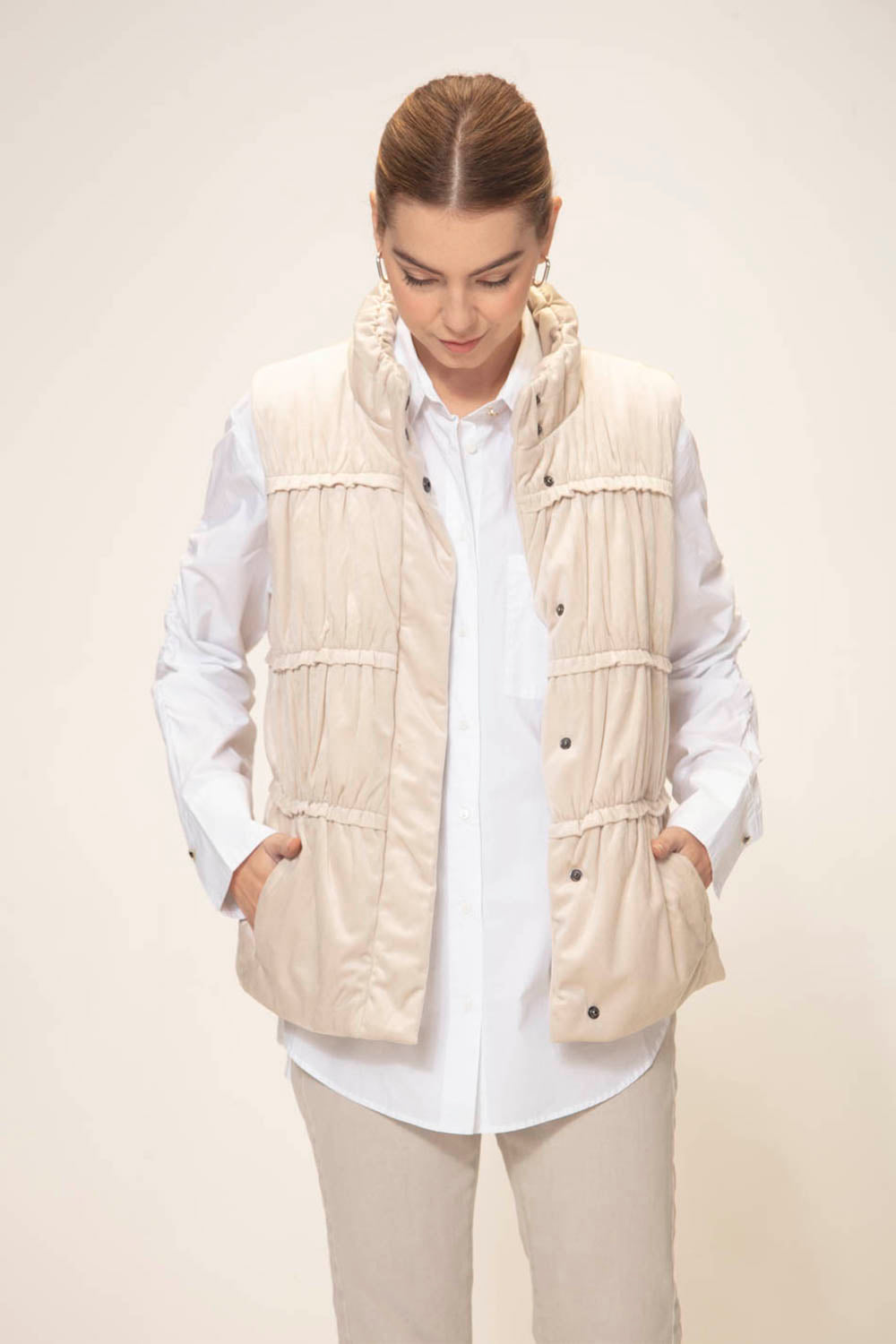 SALE   Verge     "Avila Vest"     Oyster  -   Size:   L