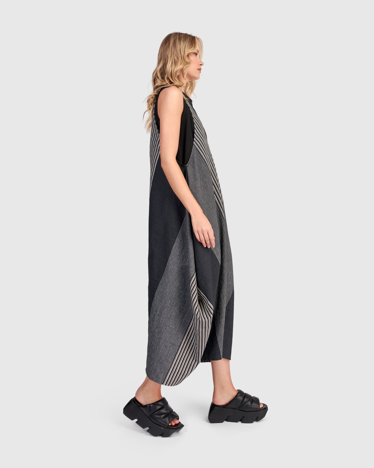 Urban by Alembika Roaming Sleeveless Dress - Slate Stripes - Sizes: 8(0)