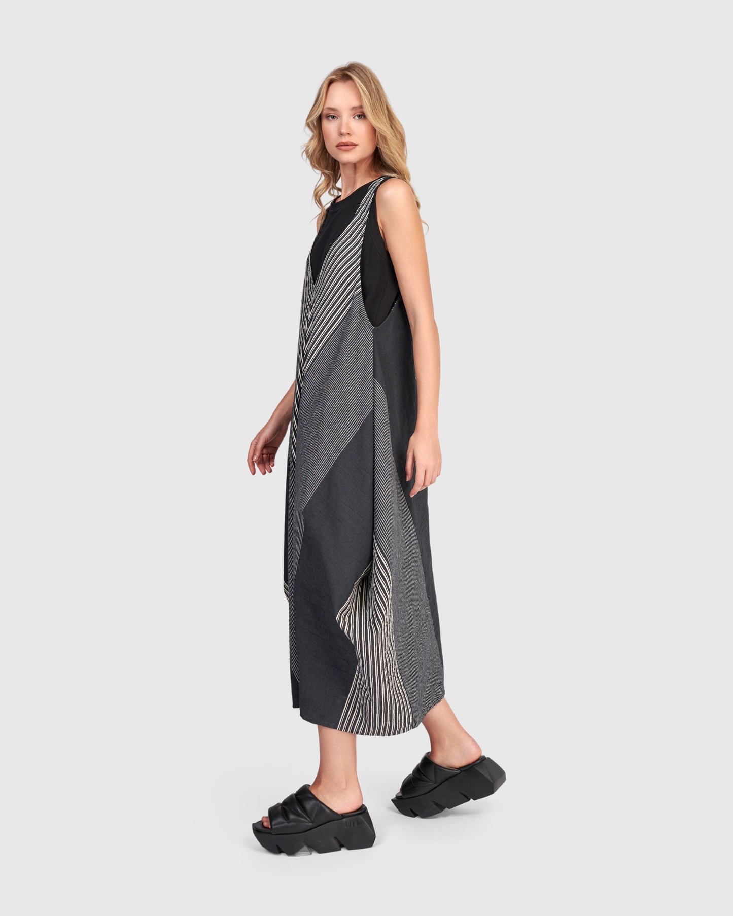 Urban by Alembika Roaming Sleeveless Dress - Slate Stripes - Sizes: 8(0)