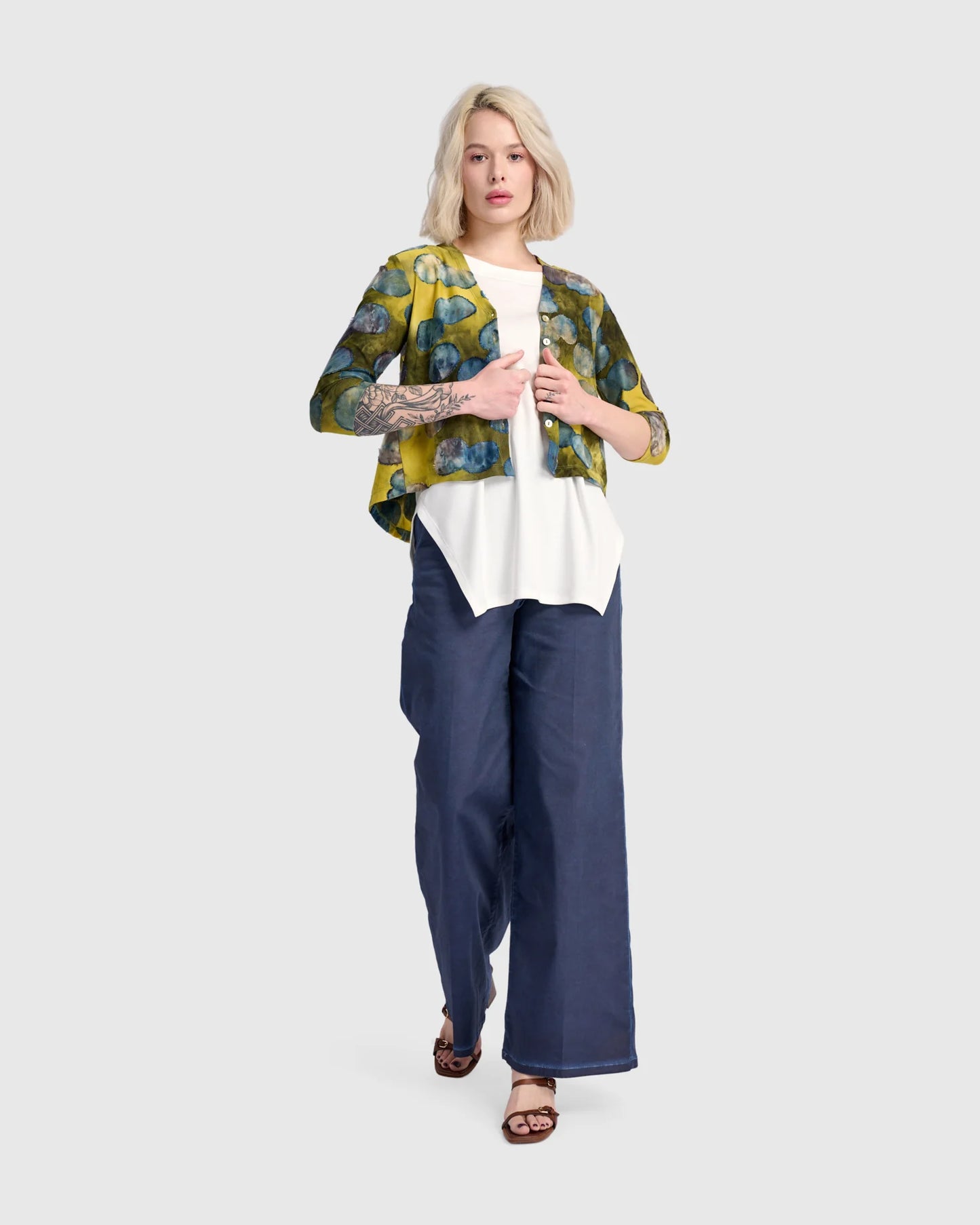 Alembika Cropped Cardi - Orbits - Sizes: 8(0) 12(2) 14(3)