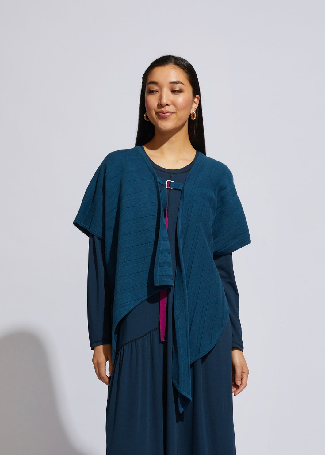 ld & Co Elemental Knit Cape - Sizes: XS/S  M/L