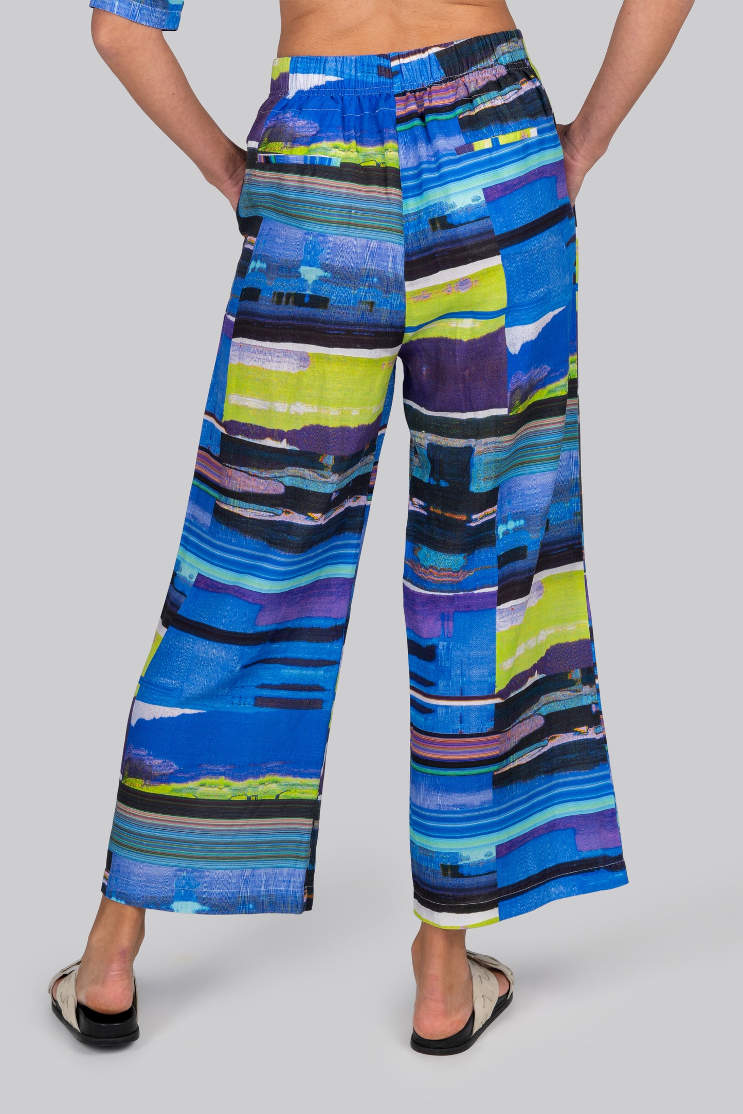 Kaleido "Graphic Print" High Waisted Pant - Sizes: 10 12 14 16