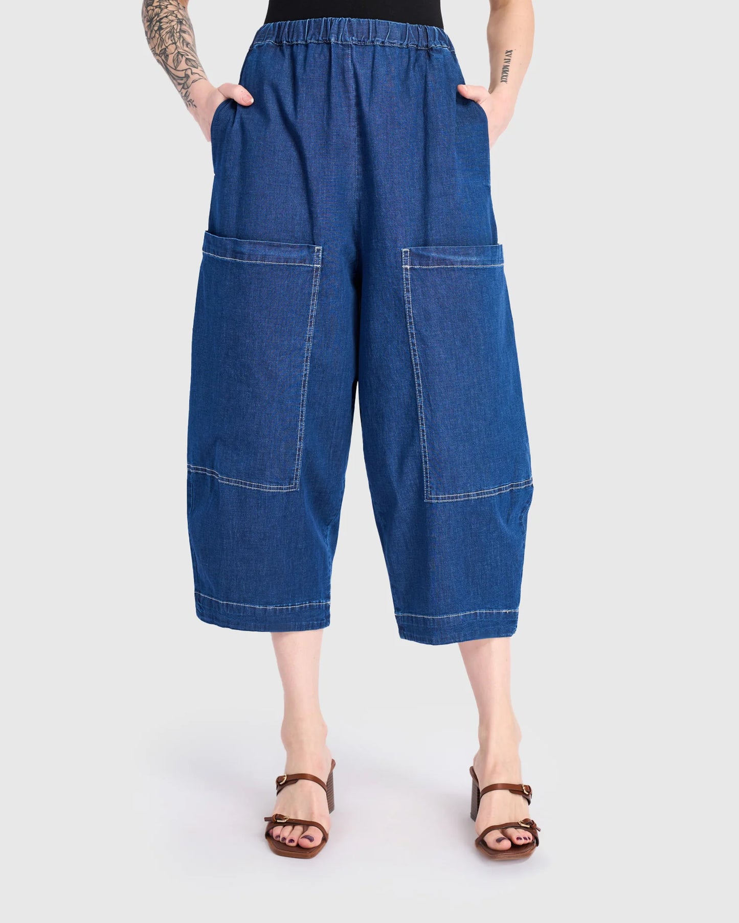 Alembika Bold Barrel Capri Pants - Denim - Sizes: 8(0) 12(2) 14(3)