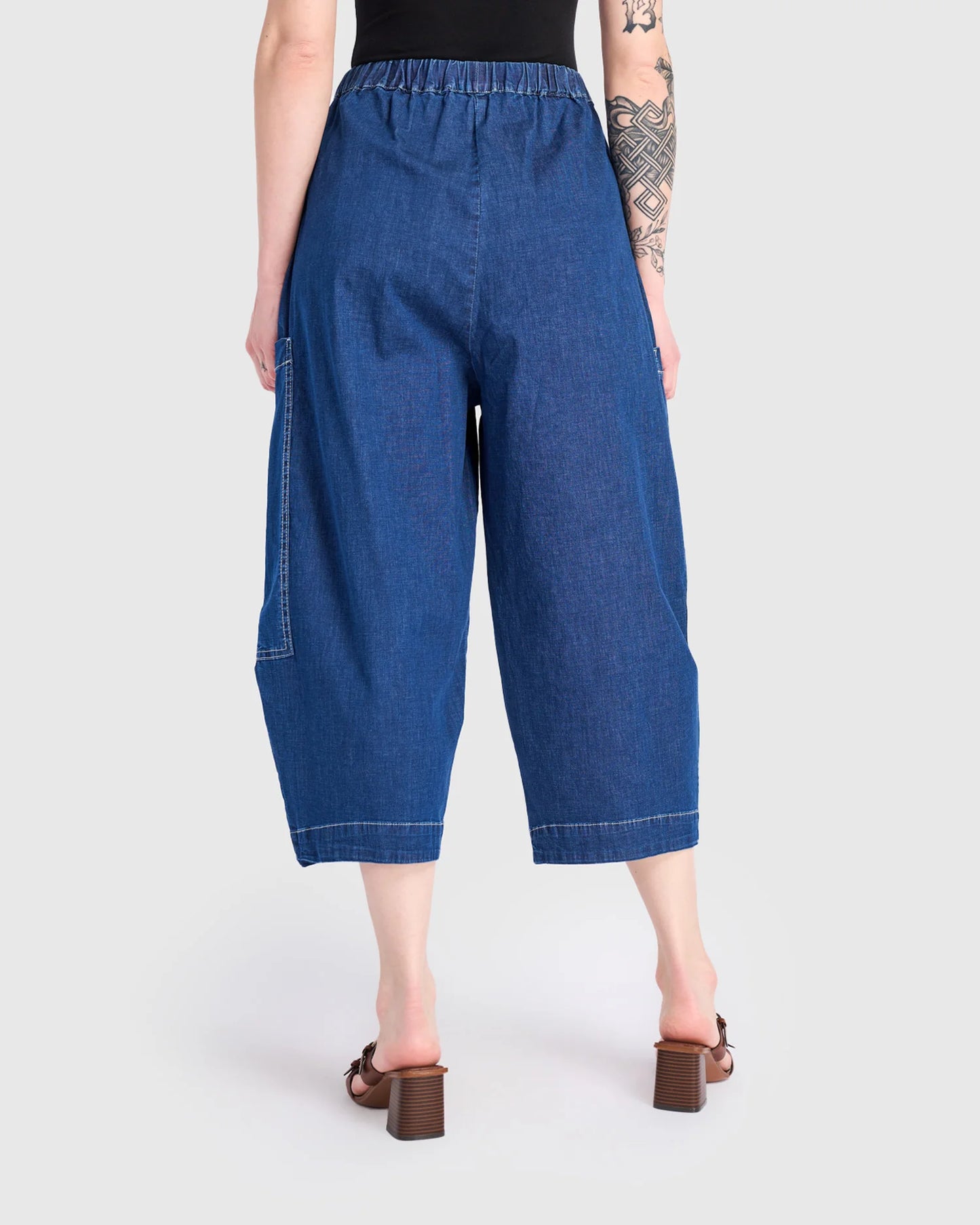 Alembika Bold Barrel Capri Pants - Denim - Sizes: 8(0) 12(2) 14(3)