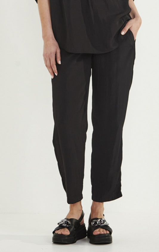 GLIDE by Verge "Surrey Pant"   Black  -  Sizes: 8  16