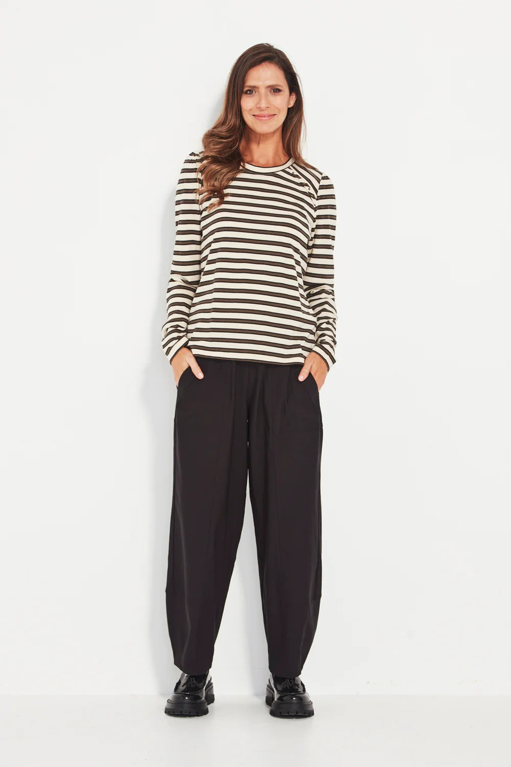 SALE  Verge "Homeland Pant" - Black - Size: 16