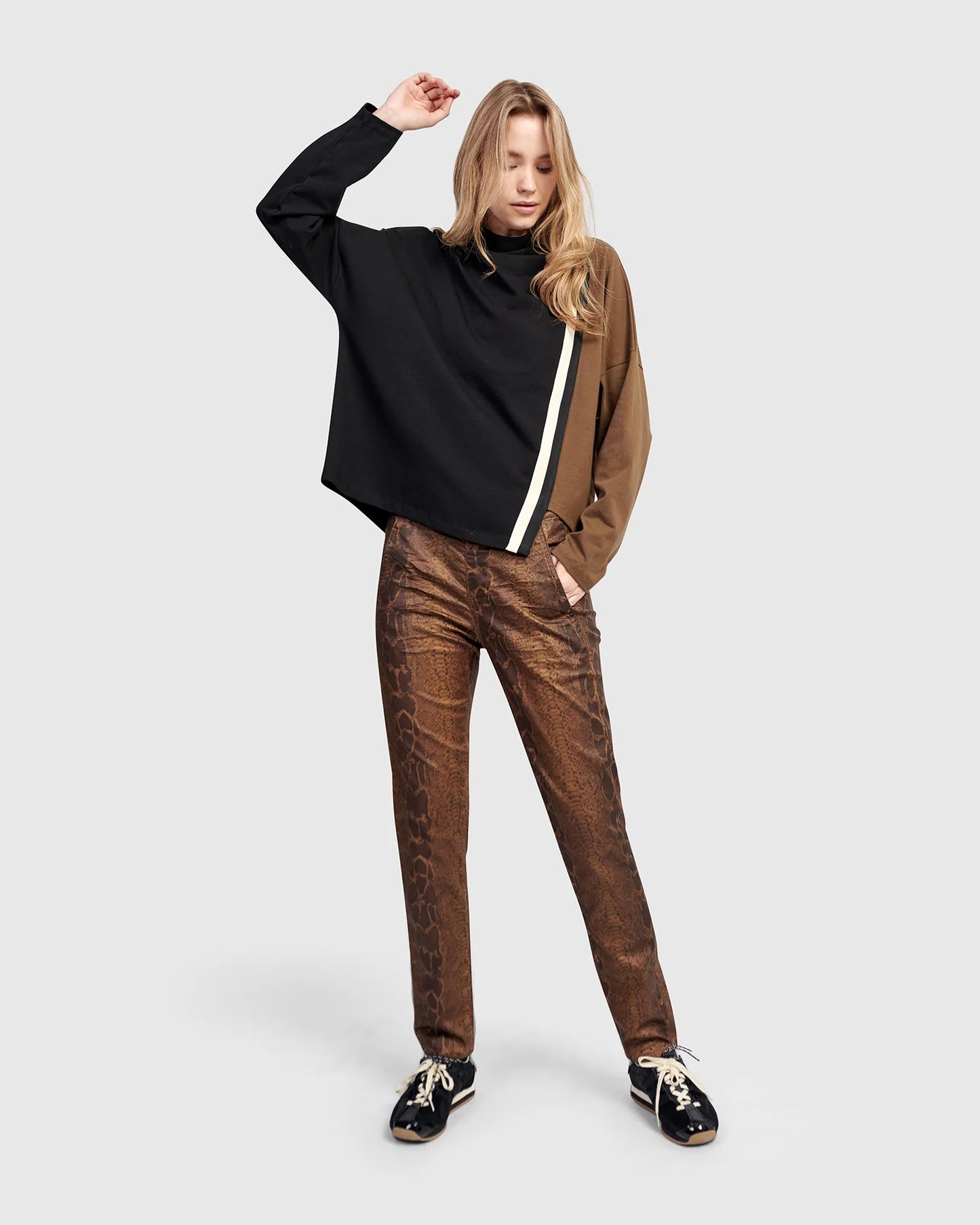 Urban By Alembika Urban Trackside Popover Top - Black/Khaki Mix - Sizes: L XL