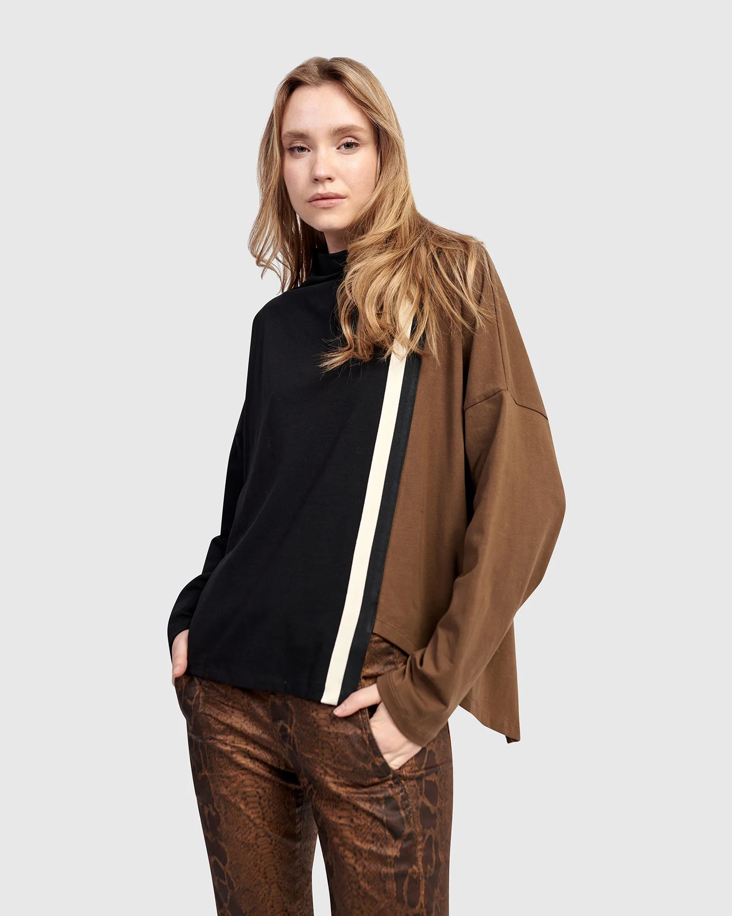 Urban By Alembika Urban Trackside Popover Top - Black/Khaki Mix - Sizes: L XL