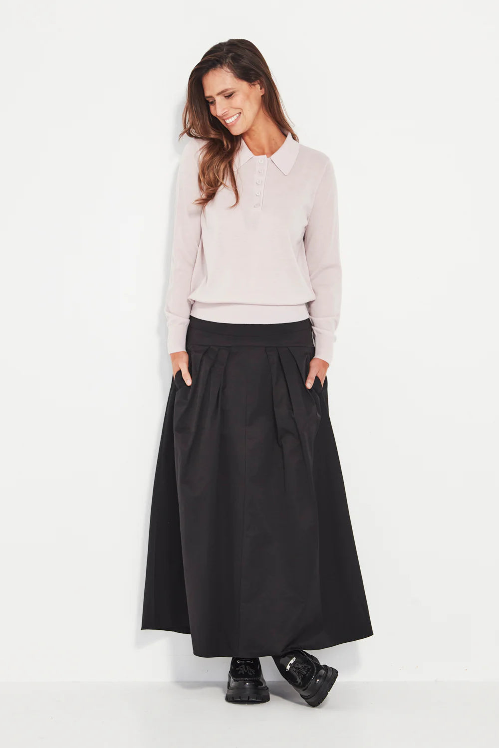 Verge    "York Skirt"    -    Black    -    Sizes: 8 16