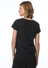 Load image into Gallery viewer, Zaket &amp; Plover   Black Tee   -   Size:   L