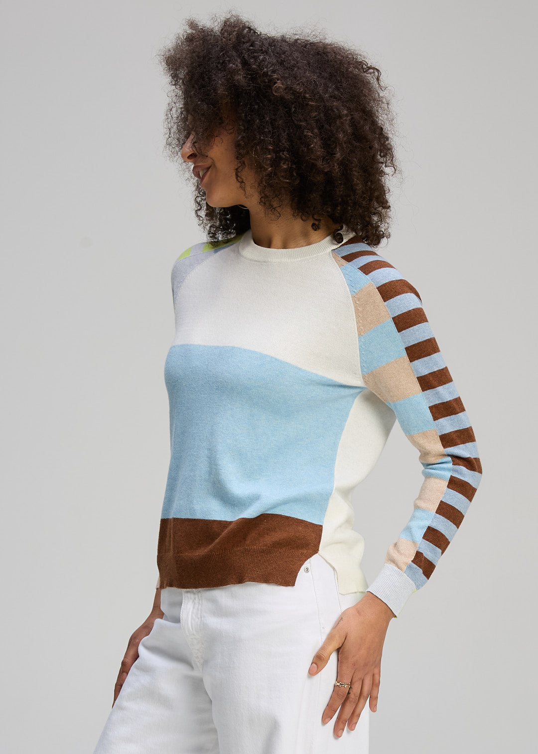 Zaket & Plover "Colour Block Jumper" - White - Sizes:   XL