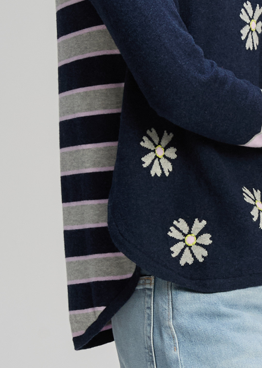 Zaket & Plover "Daisy Chain Crew Neck Jumper" - Dark Denim - Sizes: XL