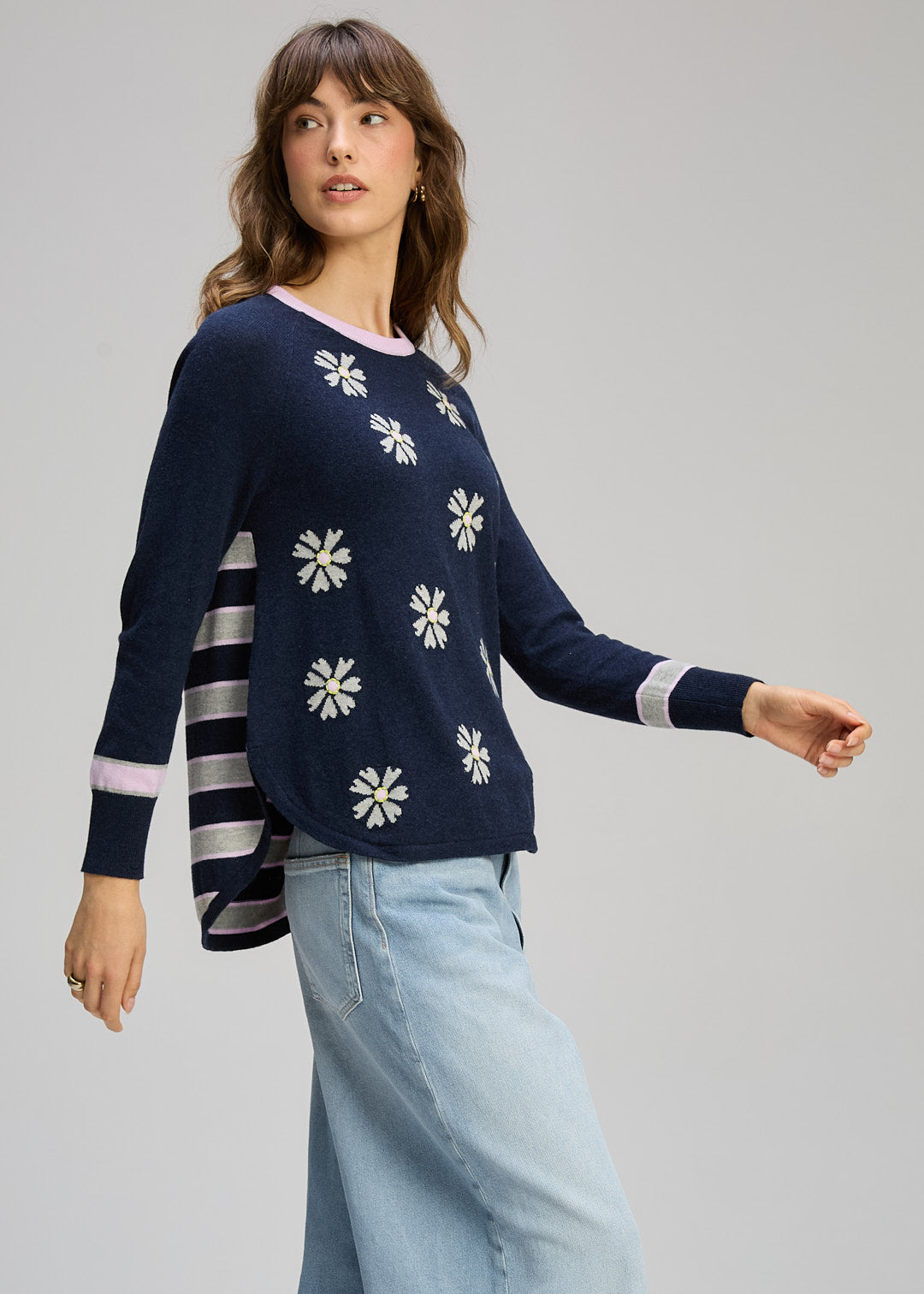 Zaket & Plover "Daisy Chain Crew Neck Jumper" - Dark Denim - Sizes: XL