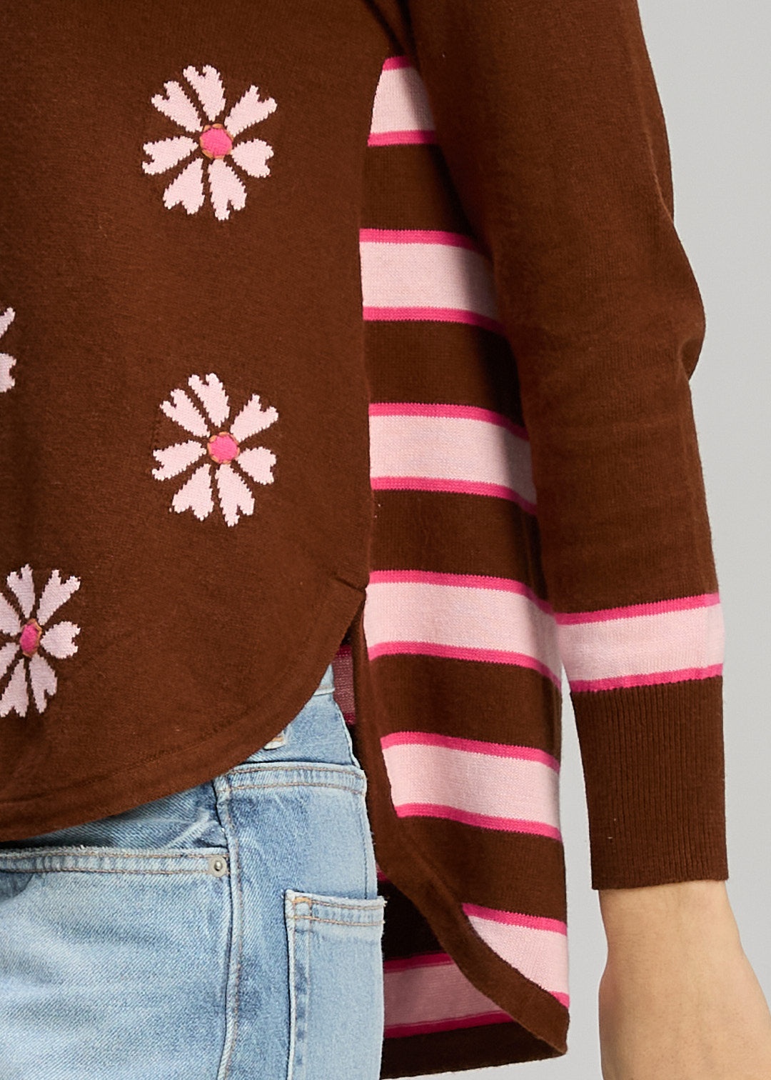 Zaket & Plover "Daisy Chain Sweater" - Chocolate - Sizes: XS S M  XL