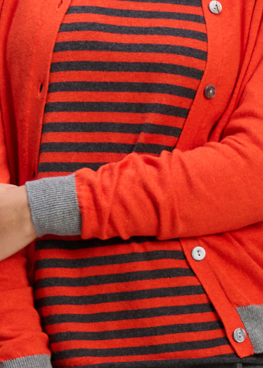 Zaket & Plover " Essential Cardi" - Paprika - Sizes:  L XL