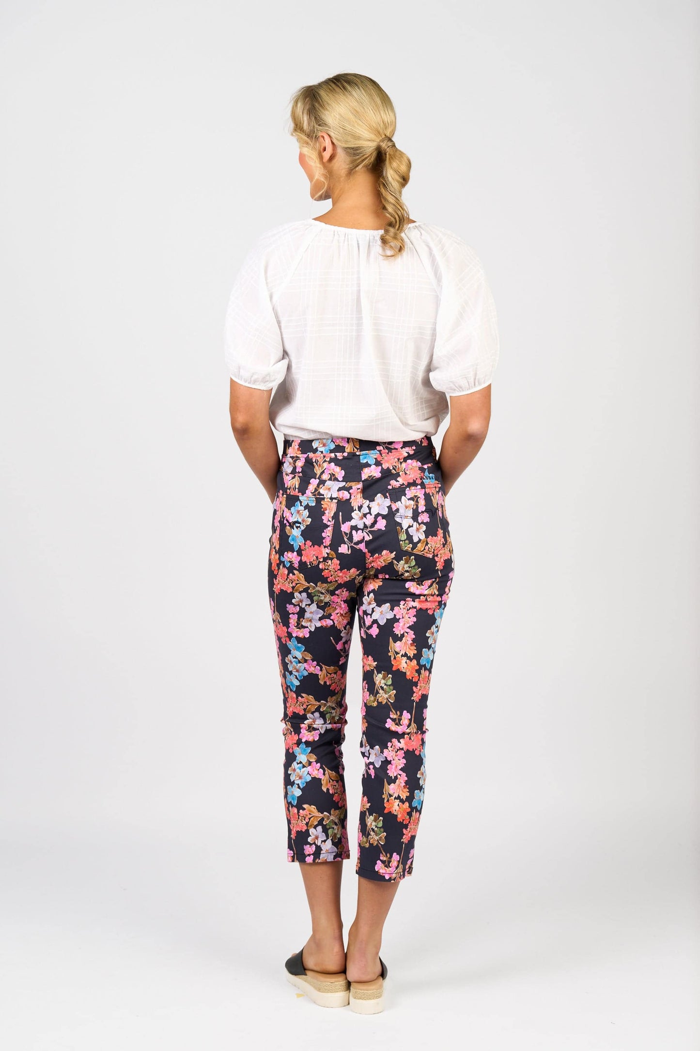 Vassalli Sierra 7/8 Pant - Willa Print - Sizes: 10 12 14