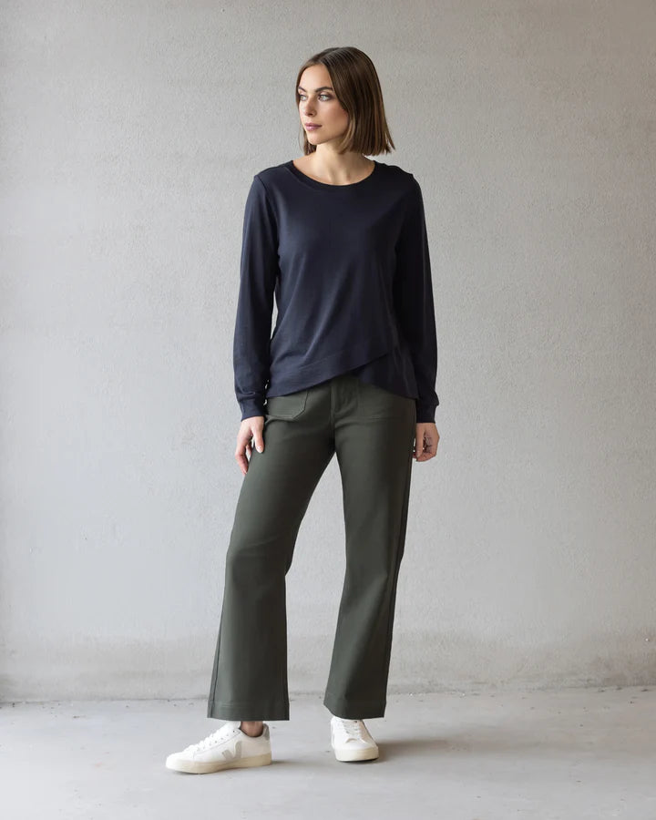 Vassalli "Remy Merino Top" - Midnight - Sizes: 10 12 16