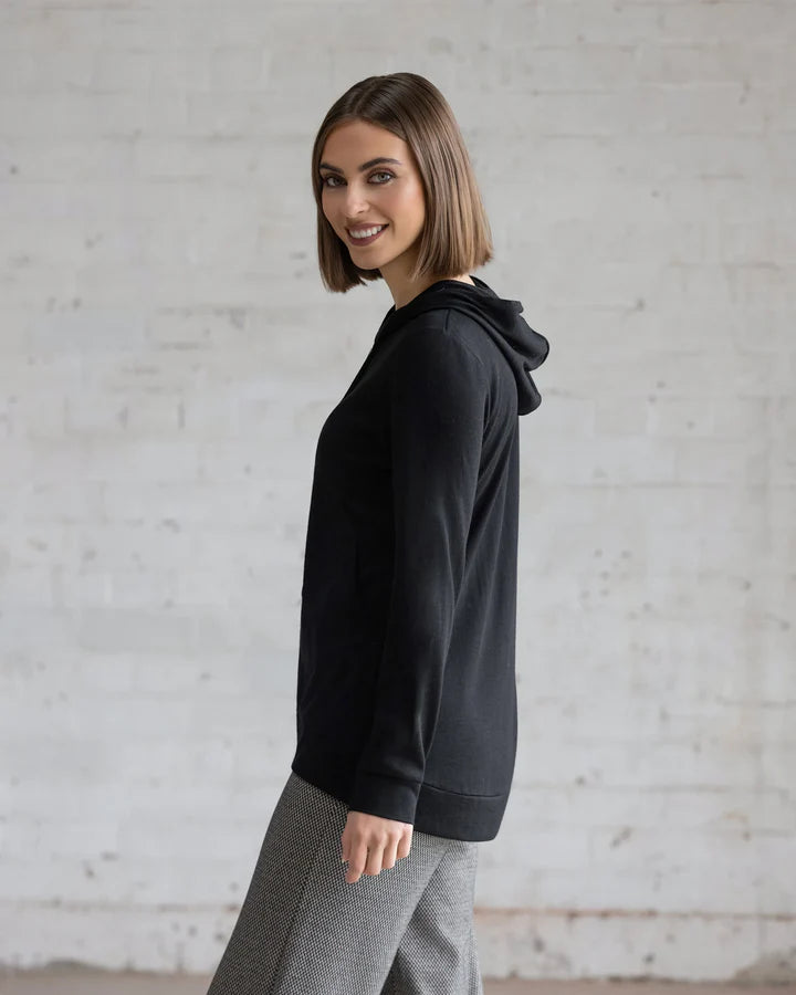 Vassalli "Shield Merino Hoodie" - Black - Sizes: 10