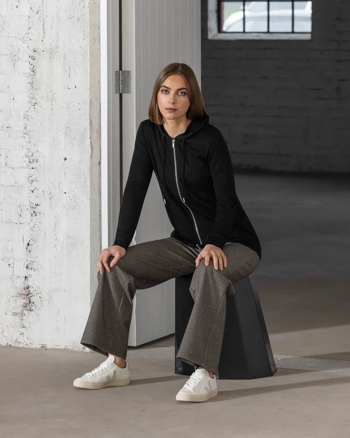 Vassalli "Shield Merino Hoodie" - Black - Sizes: 10