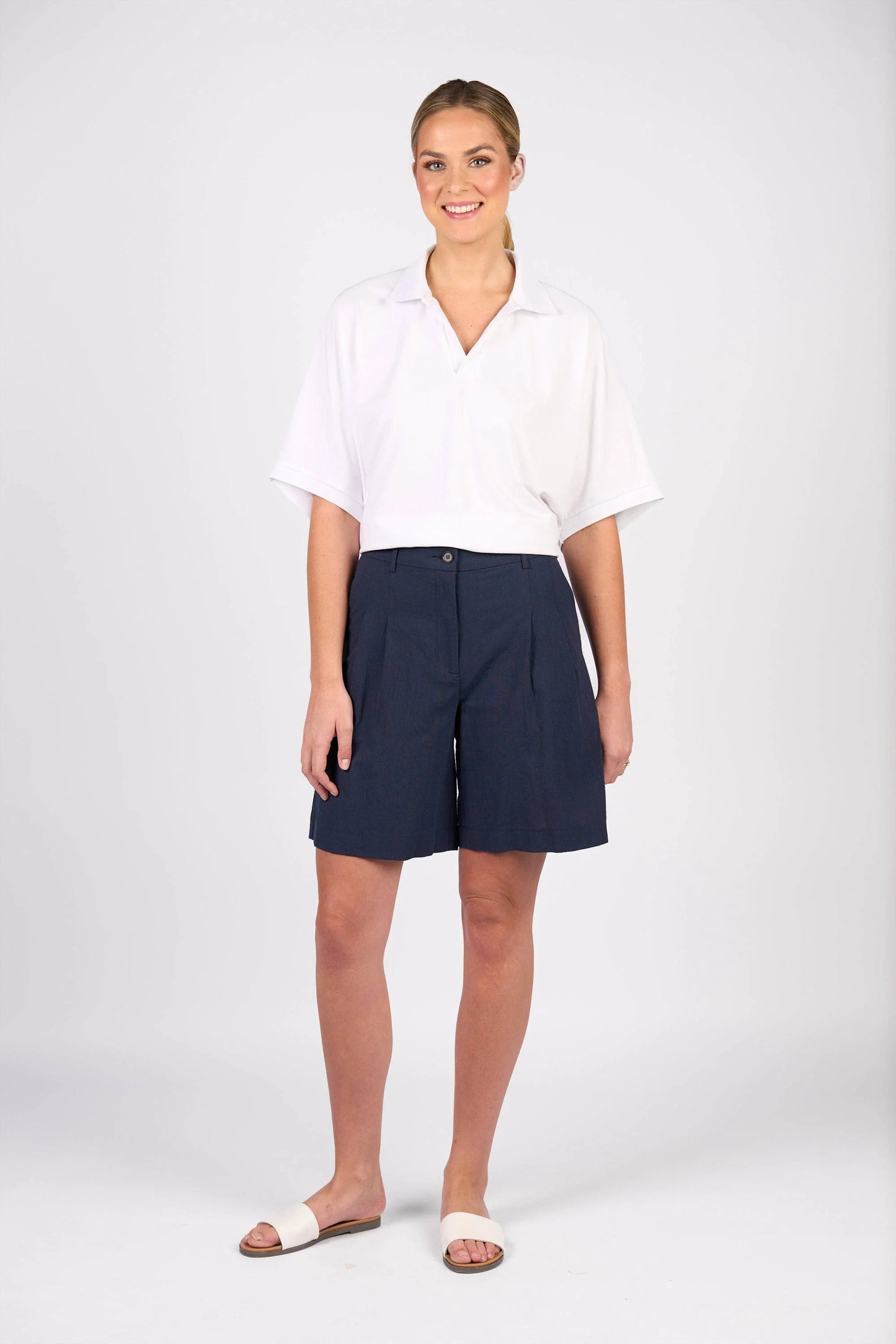 Vassalli Wide Leg Short - Ink- Sizes: 8 10 12 14