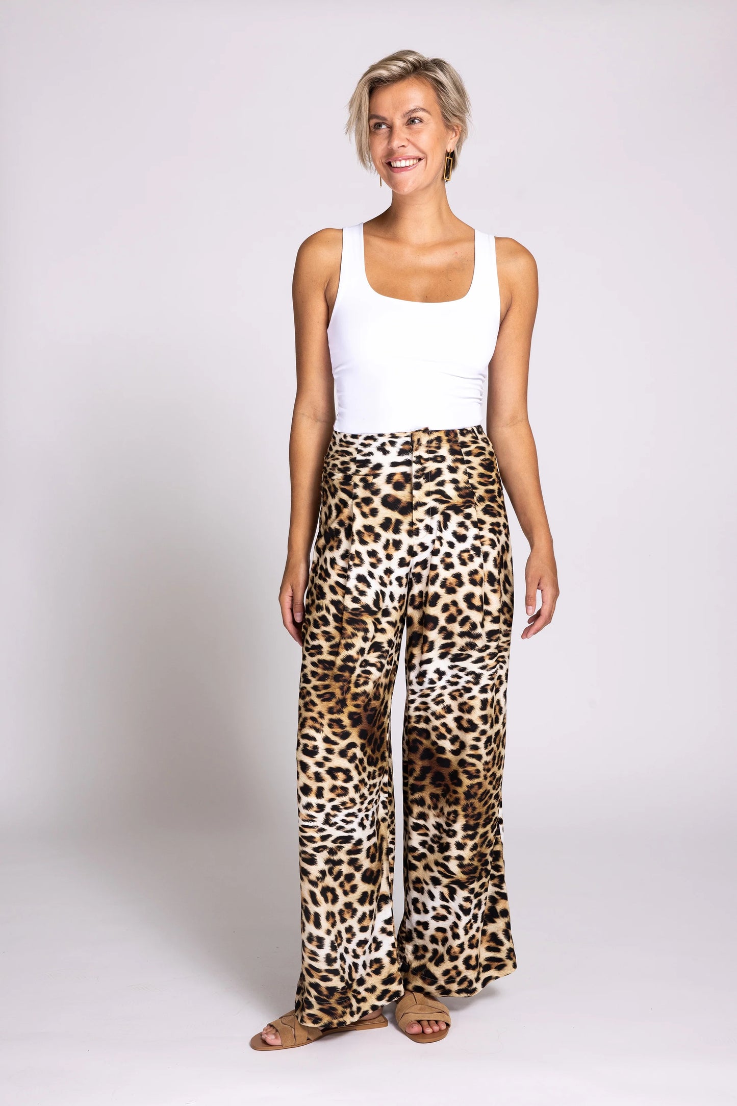 Zhrill 'ZhPala' Pants - Leopard Print - Sizes: 6(25) 8(26) 10(27) 12(28) 14 (29)